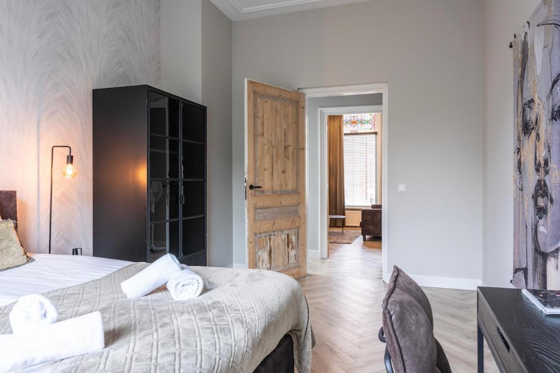 Xxl Loft With Bath Located Stadsvilla Tilburg Ngoại thất bức ảnh