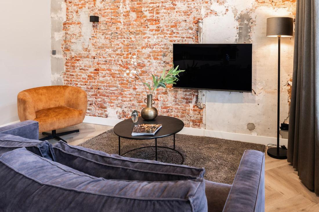 Xxl Loft With Bath Located Stadsvilla Tilburg Ngoại thất bức ảnh